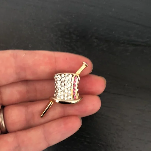 Vintage Rhinestone Brooch - Picture 7 of 8